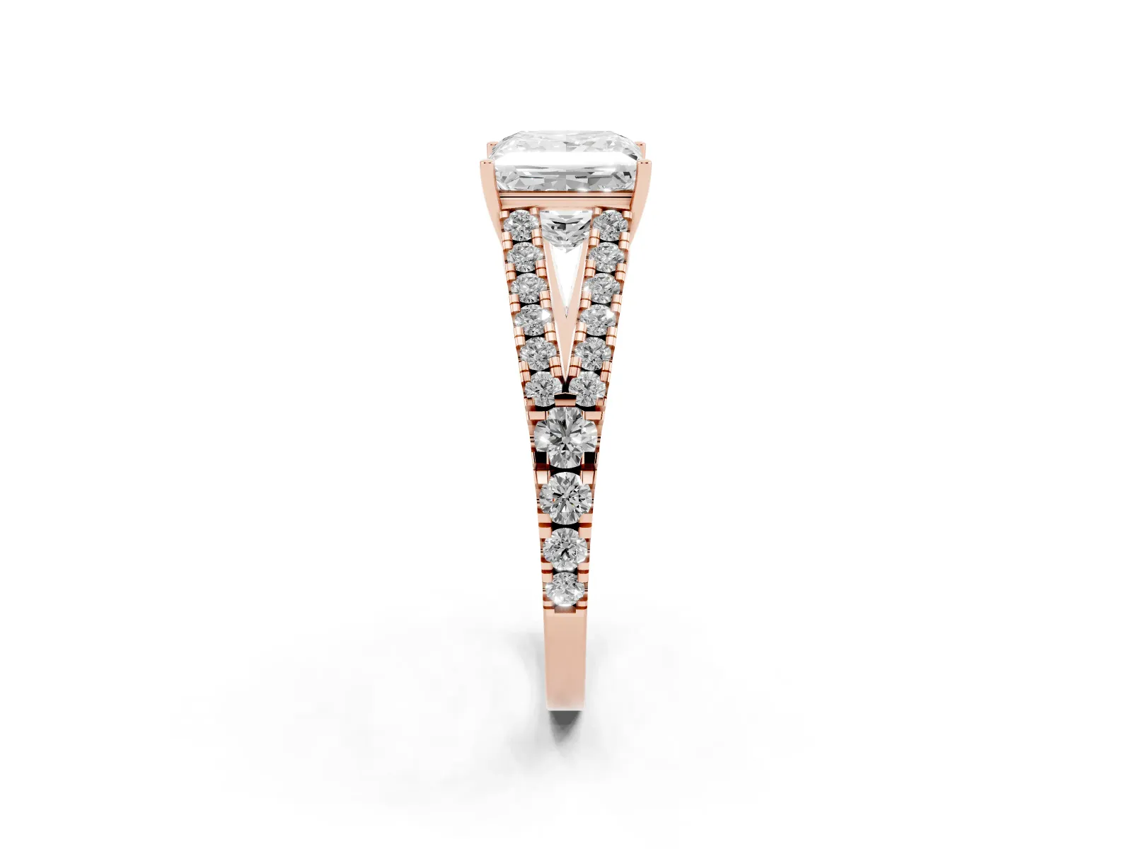 Princess Cut Diamond Split Shank Engagement Ring with Round Pavé and Prong Setting Rose gold